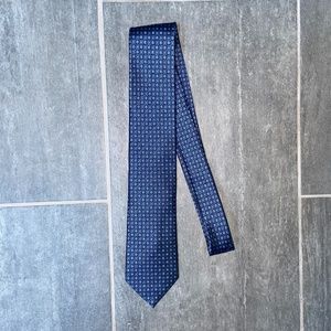 Jos. A. Bank. Traveler Collection Tie - Long